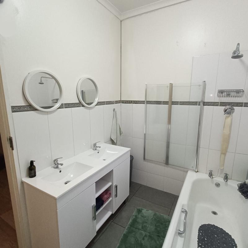 5 Bedroom Property for Sale in Bergsig Eastern Cape